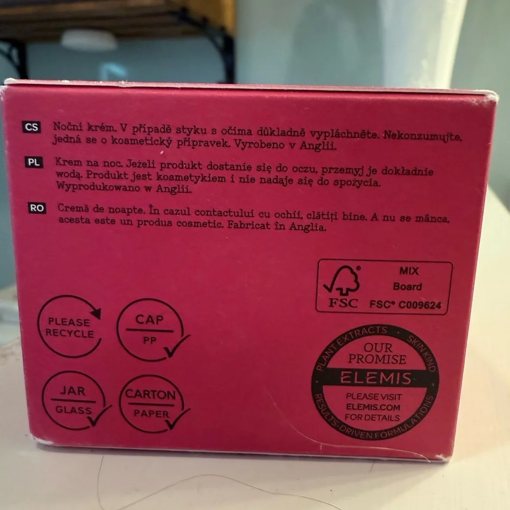 ELEMIS Superfood Midnight Facial Cream - Vibrant Pink - Picture 5 of 5